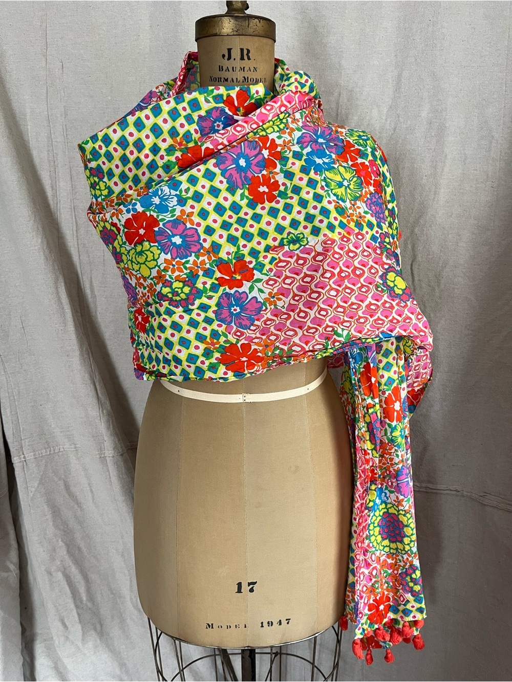 Talbots Women’s Large Rectangular Floral Wrap Scarf with Fringe